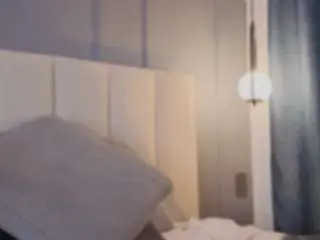 Nina-rose  live sex cam