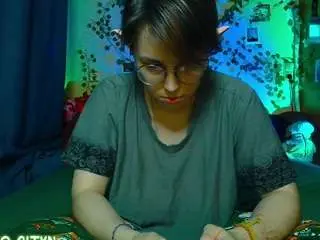 Tricky-kitsune  live sex cam