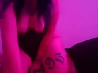 Zilla93  live sex cam