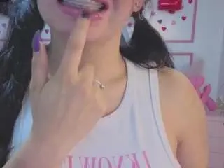 Chinatsu-t  live sex cam