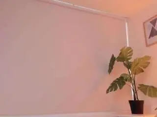Diva-curvi  live sex cam