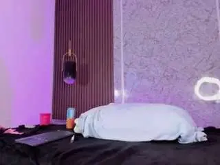 Maye-wells  live sex cam