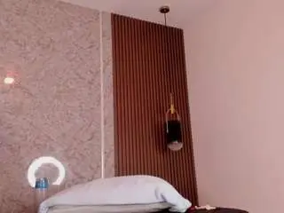 Maye-wells  live sex cam