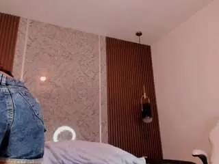 Maye-wells  live sex cam
