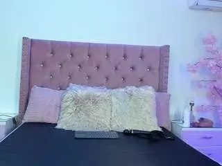Cheryl1  live sex cam