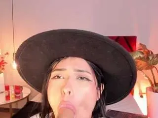 Gahiabelucci  live sex cam