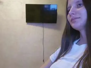 Michaeladuncan  live sex cam