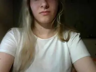 Rosiejune  live sex cam