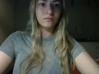 Rosiejune  live sex cam