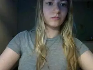 Rosiejune  live sex cam