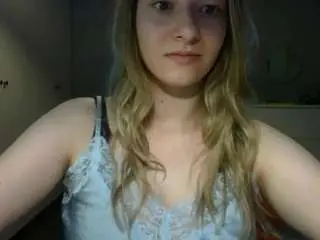 Rosiejune  live sex cam