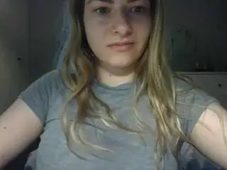 Rosiejune  live sex cam