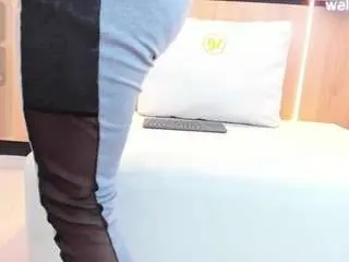 Adela-chase  live sex cam