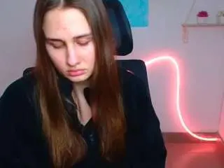 Hannawaine  live sex cam