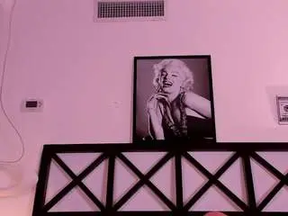 Lunamystyque  live sex cam