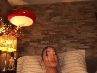 Lunamystyque  live sex cam