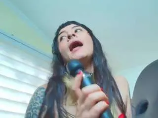 Naughtykittenm  live sex cam