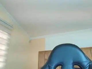 Naughtykittenm  live sex cam