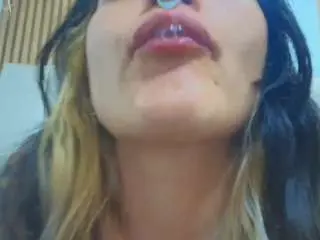 Naughtykittenm  live sex cam