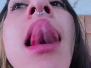 Naughtykittenm  live sex cam