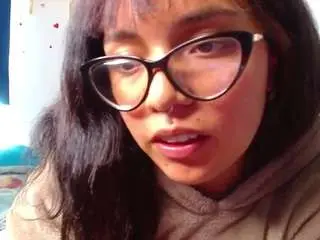 Amannemisa  live sex cam