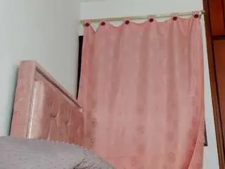 Dali-twerk  live sex cam