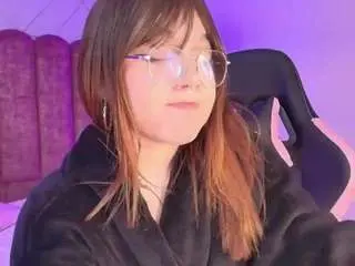 Fluffybubble21  live sex cam