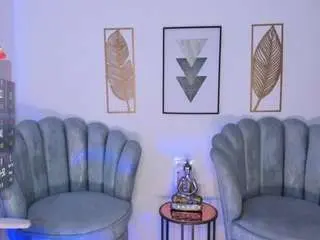 Issi-loren  live sex cam