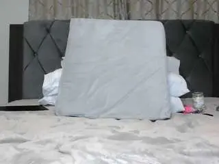 Juicyjordan  live sex cam