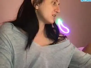 Torimcqueenxo  live sex cam