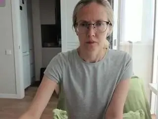 Aliceinwonderlandsoda  live sex cam