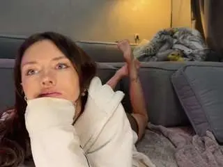 Bast3t  live sex cam