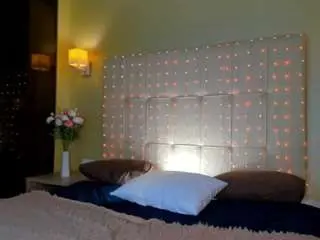 Debbie-taylor  live sex cam