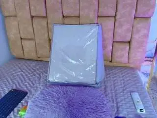 Katyhanderson  live sex cam