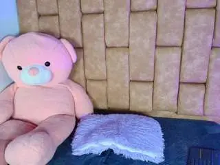 Katyhanderson  live sex cam