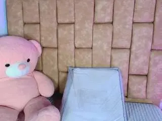 Katyhanderson  live sex cam