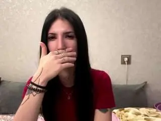 Lonniebowditch  live sex cam