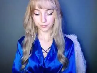 Lucialittle  live sex cam