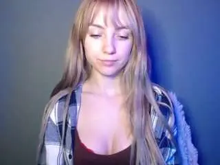 Lucialittle  live sex cam