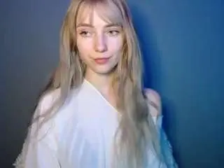 Lucialittle  live sex cam