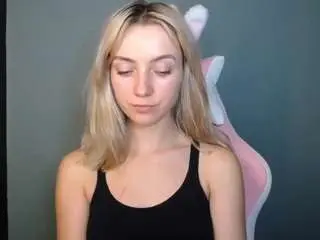 Lucialittle  live sex cam