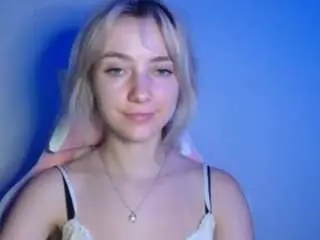 Lucialittle  live sex cam