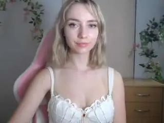 Lucialittle  live sex cam