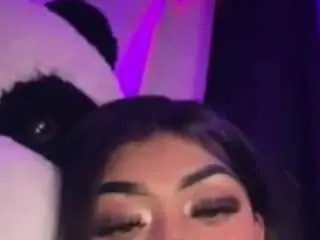 Taliana-rose  live sex cam