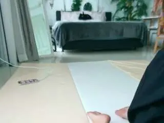 Flexy-cat  live sex cam