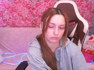 Foxymayy  live sex cam