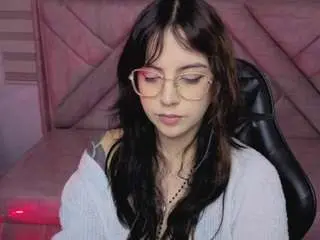 Hela-v  live sex cam
