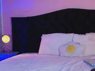 Julieta-cortes  live sex cam