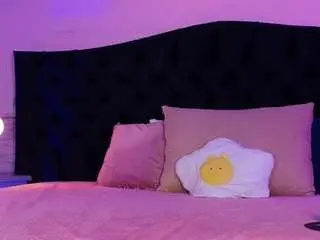 Julieta-cortes  live sex cam