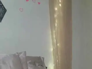 Lunanova999  live sex cam